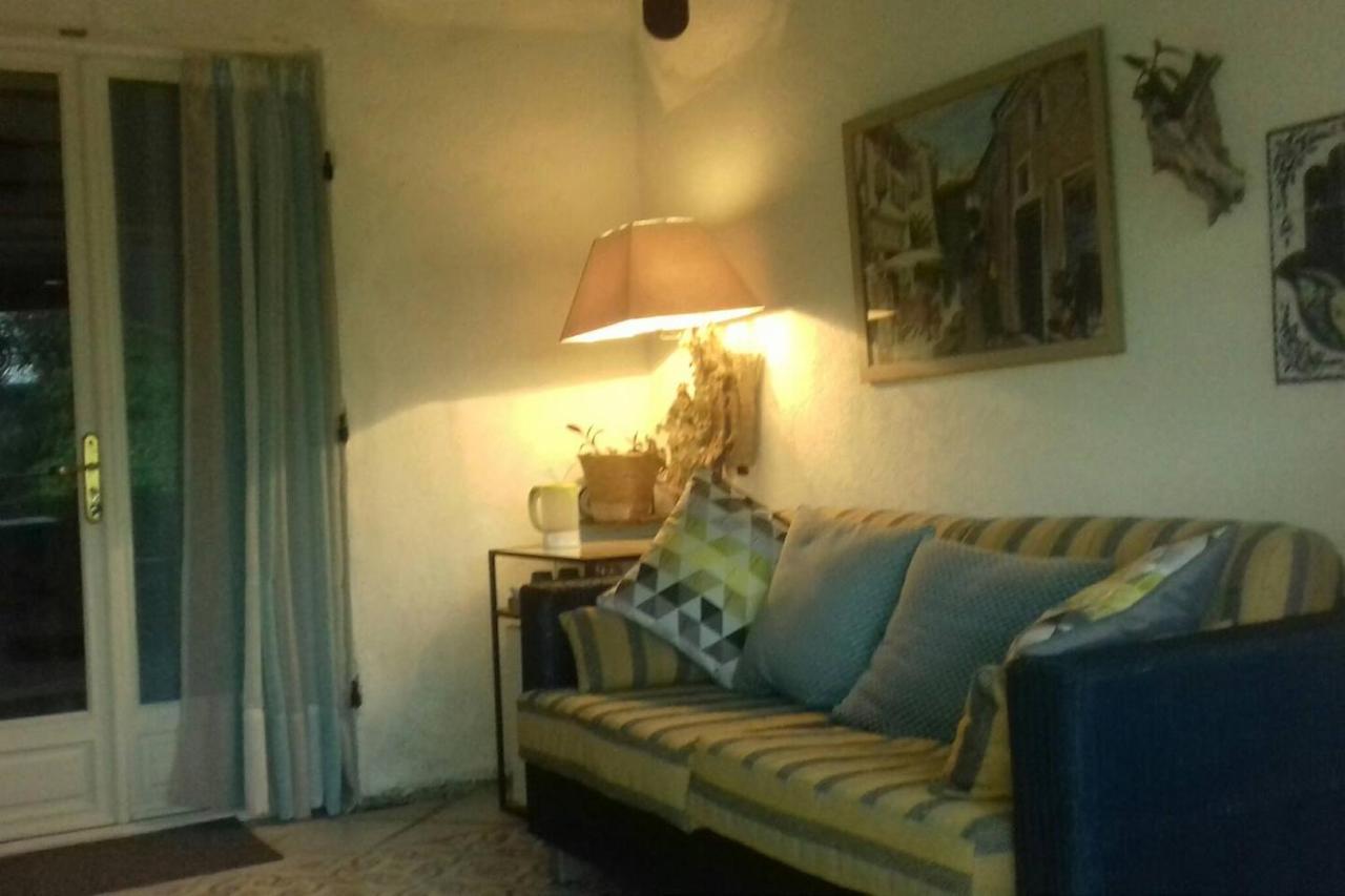 Suite Prive Chez Dunja Roumoules Bagian luar foto